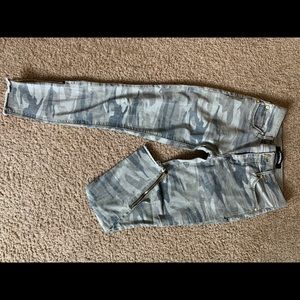 Express Camo Jeans!!
